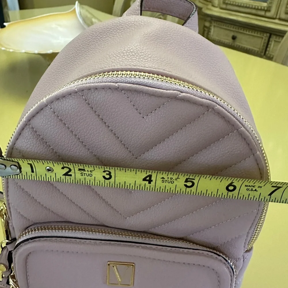 Victoria’s Secret Quilted Backpack with Gold Chain - Picture 9 of 9